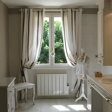 Country house A La Maison Hermitage Aincourt