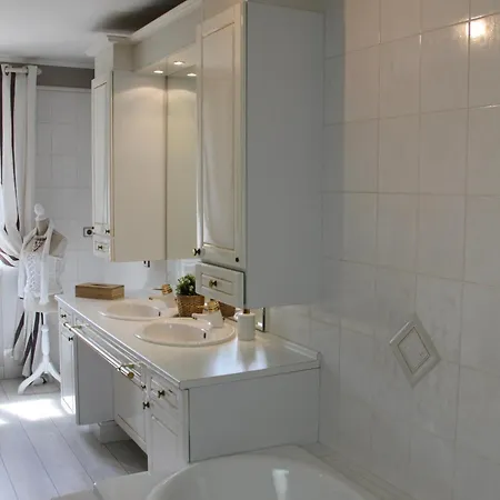 A La Maison Hermitage