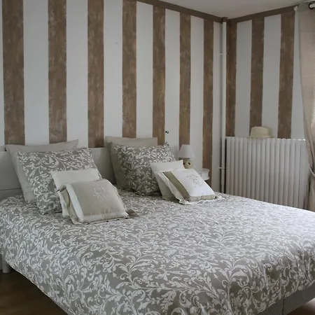 A La Maison Hermitage Aincourt